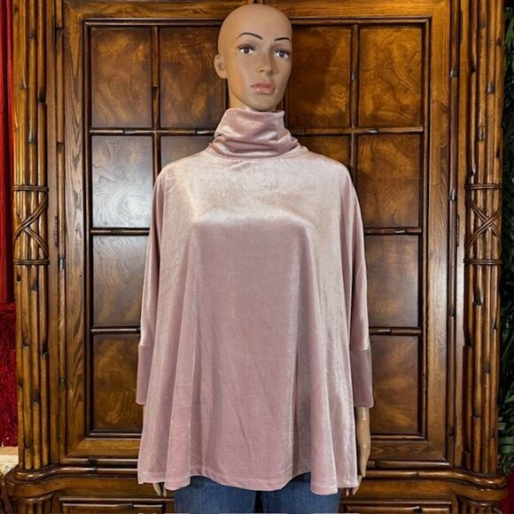 WynneLayers Wood Rose Stretch Velvet Side Slit Turtleneck Top - Picture 2 of 14